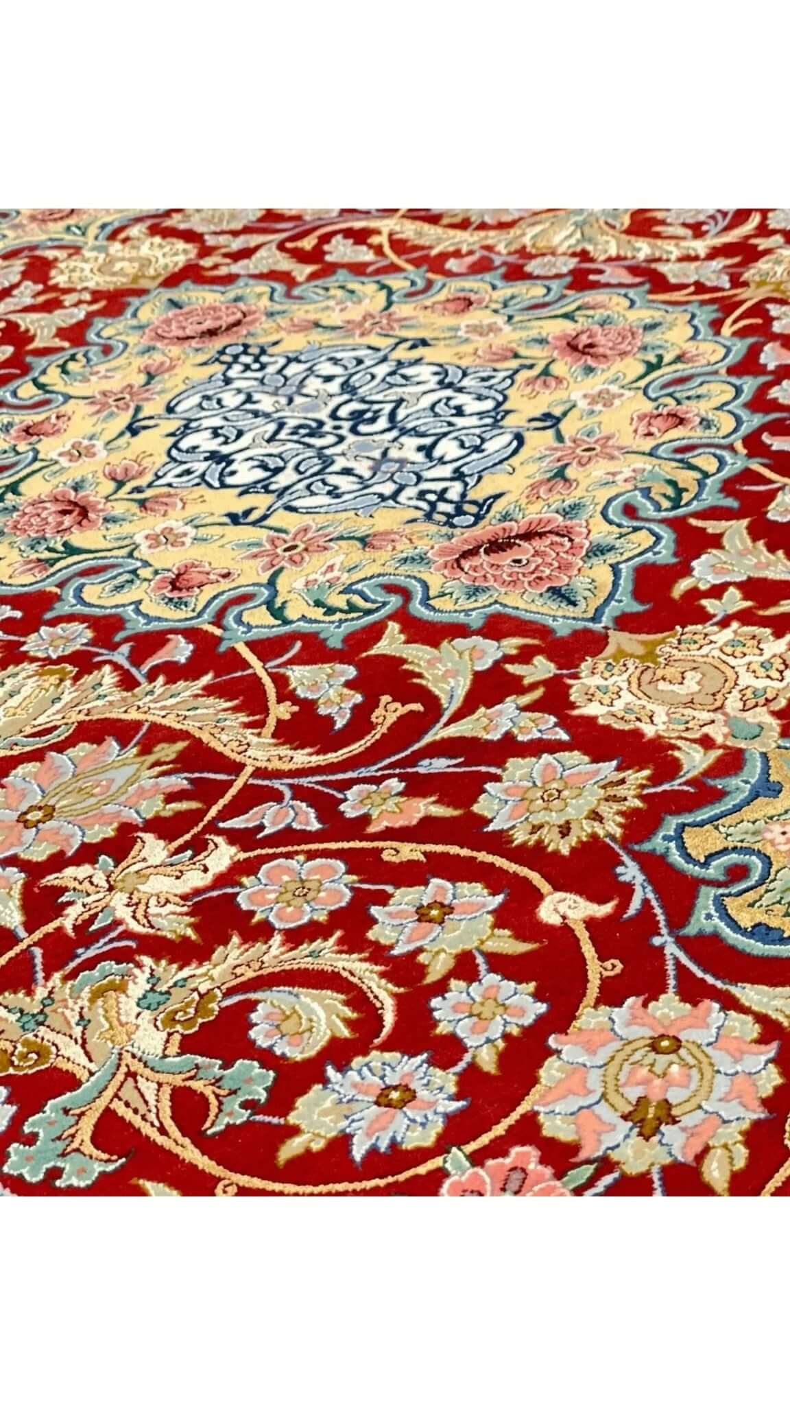 Gold and red Persian rug with silk and wool blend, 230x150 cm