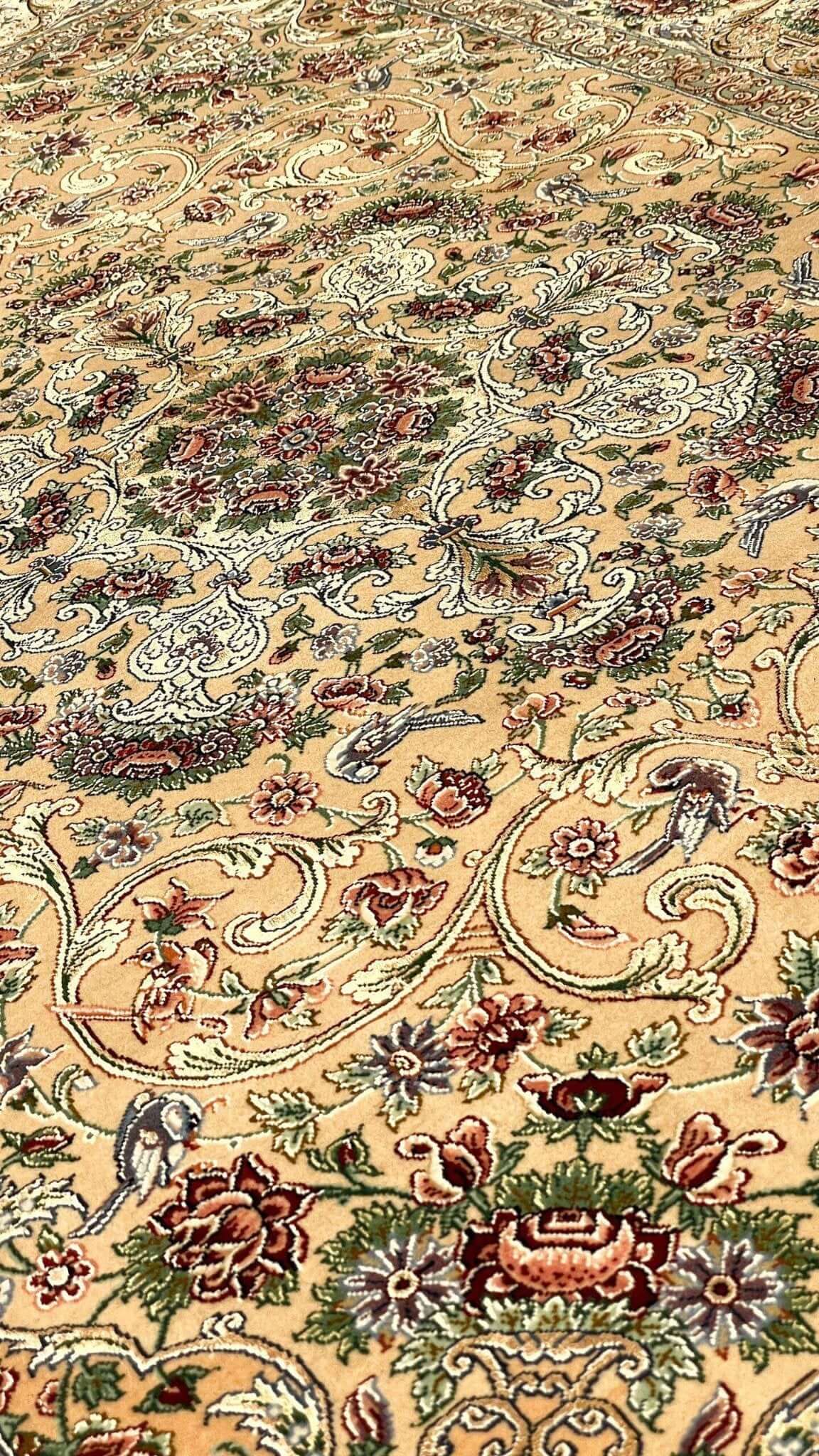 "Luxury Isfahan Rug for Sale - Silk and Wool Blend, Handcrafted by Habib, 810,000 Knot Density, 6mm Thickness"
