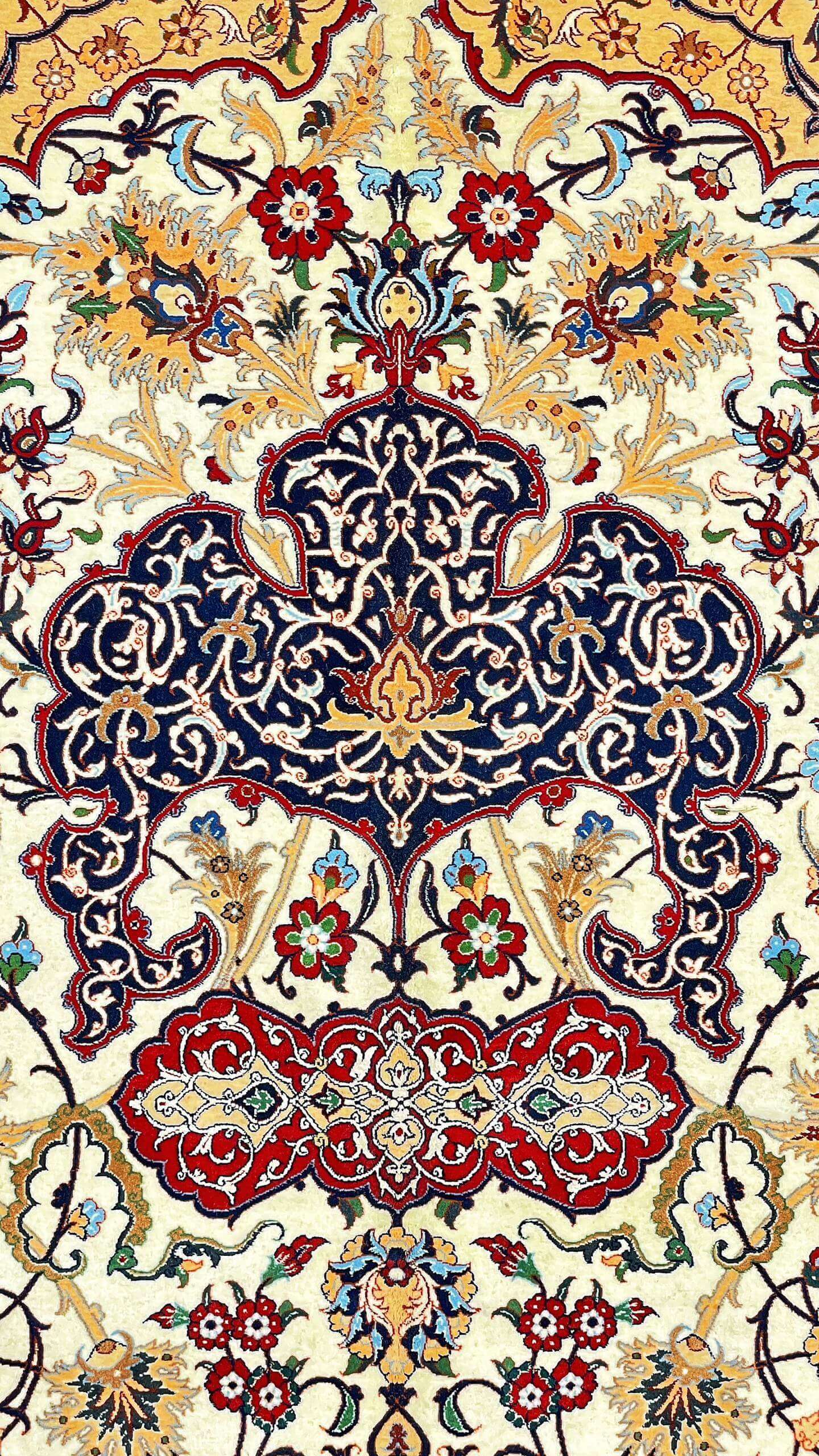 "Large Persian Seirafian rug ideal for adding elegance to any home decor."





