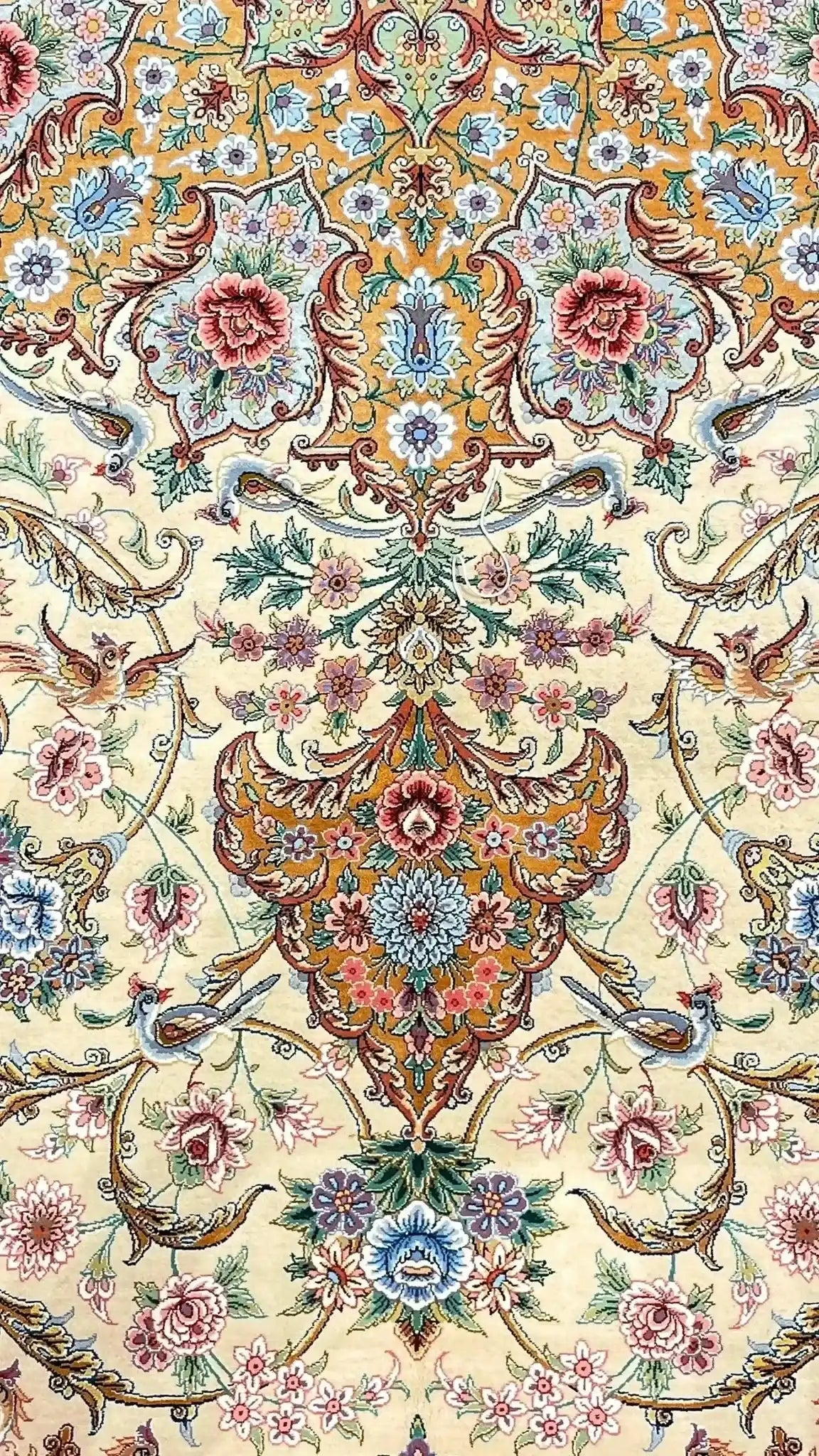 Detailed view of Isfahan rug with elaborate floral motifs, 350x250 cm dimensions