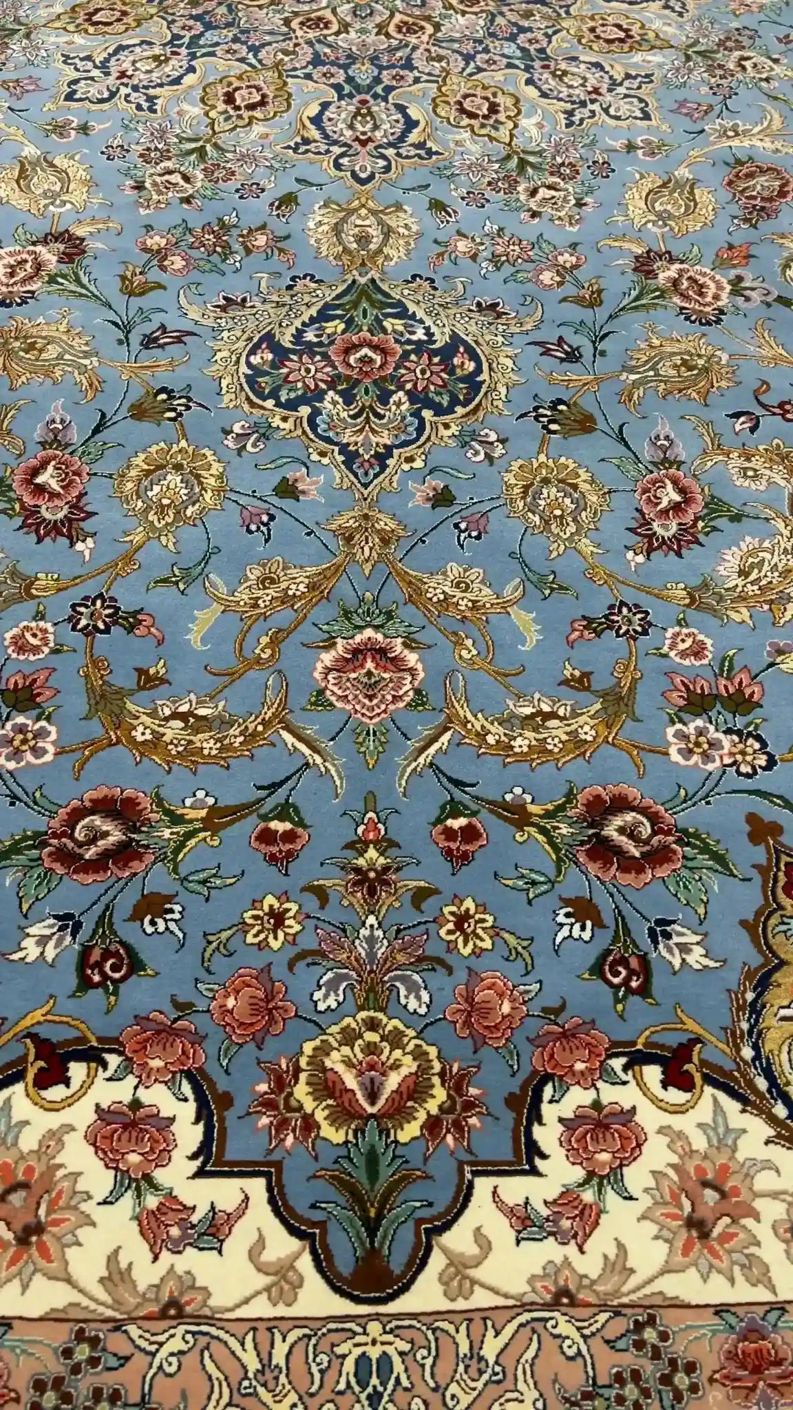 "Close-up of the intricate knotting on the Isfahan Sheikh Bahaie Persian rug, featuring silk and wool threads."