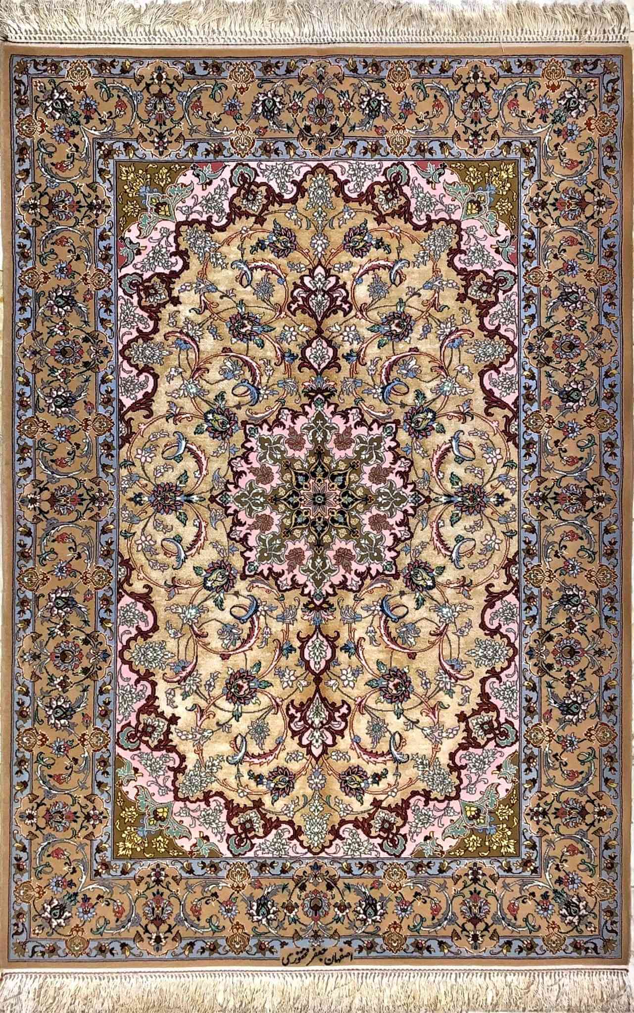 Persian area rug with cream medallion design, 150x105 cm
