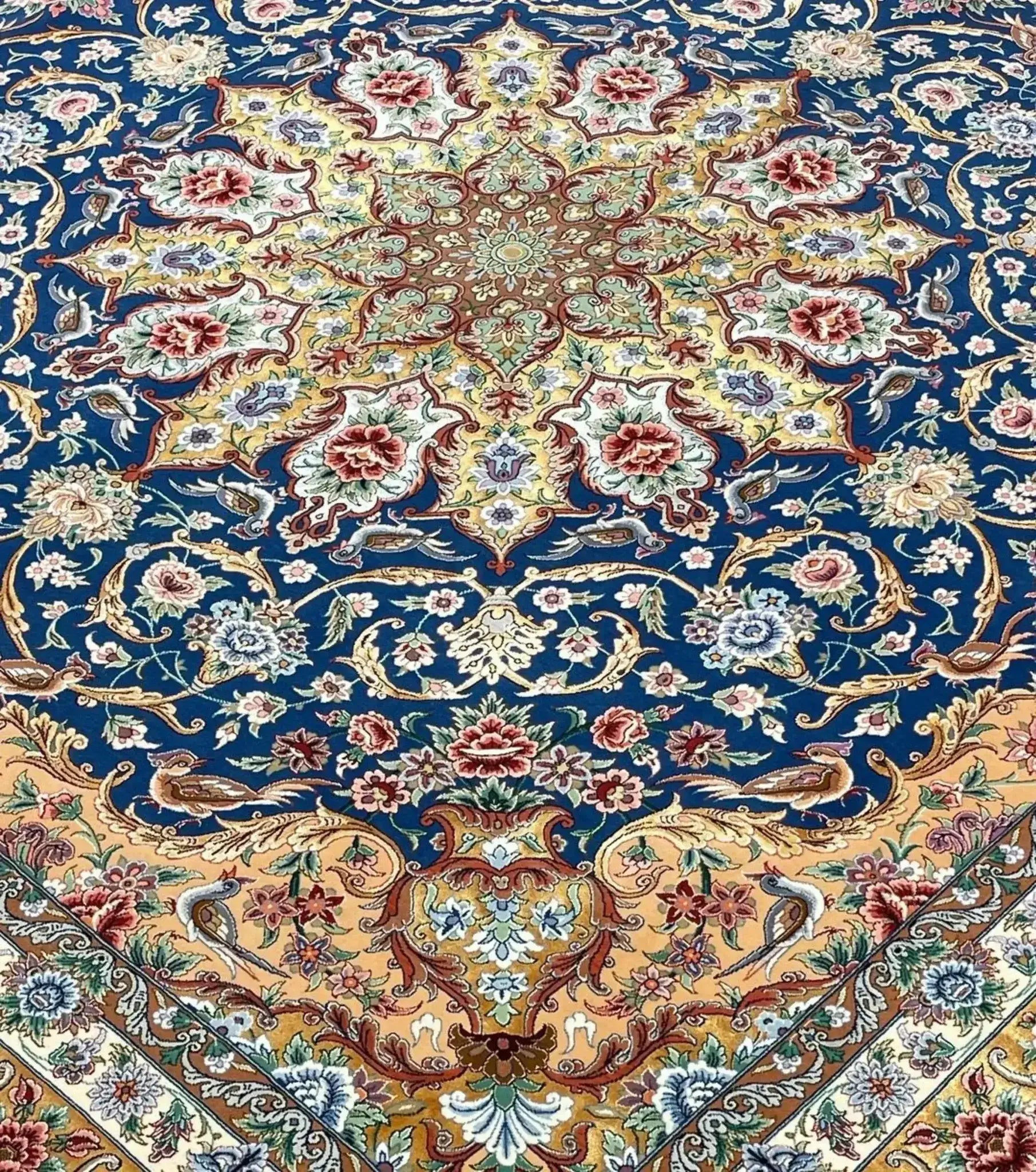 "Authentic Persian rug from Isfahan, Iran, made by Akhtarian. Handmade with wool and silk, 250 cm x 250 cm, showcasing a knot density of 810,000 knots/m²."

