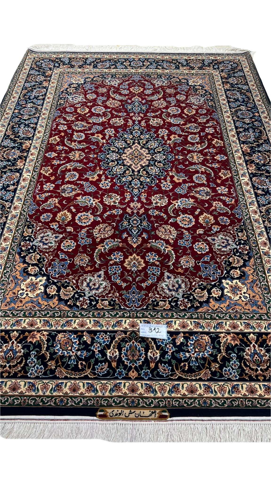 Hand-knotted wool Persian rug for sale, 235x155 cm, Isfahan