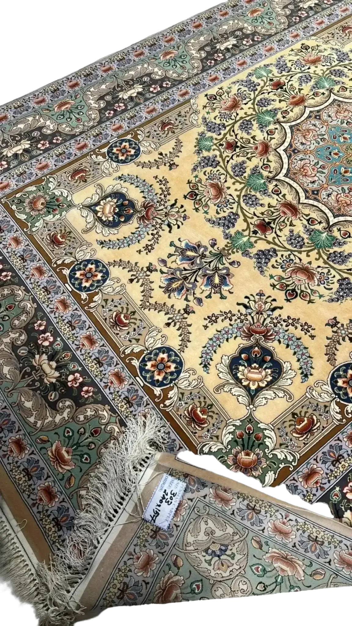 Master Moaiyedie fine Golden Isfahan Rug